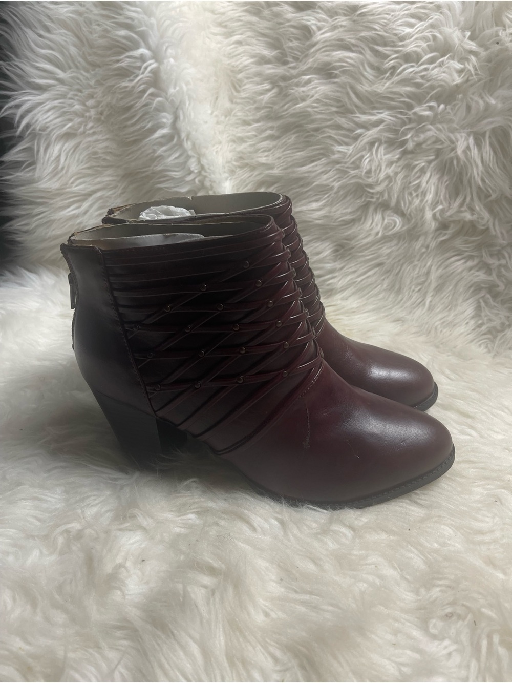 cloudwalkers by Avenue synthetic Burgundy Strappy Ankle Boots SZ12W side zipper